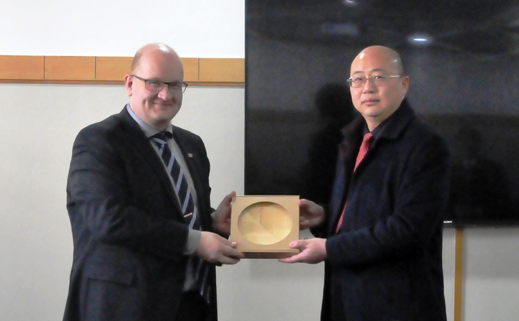 7F3DF3D722D360CBBF30055710D_46D7B9C5_2509A.jpg?e=