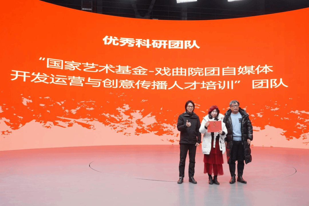 AD164957B9E132E9B0FD2CA3923_FC26E9C0_37100