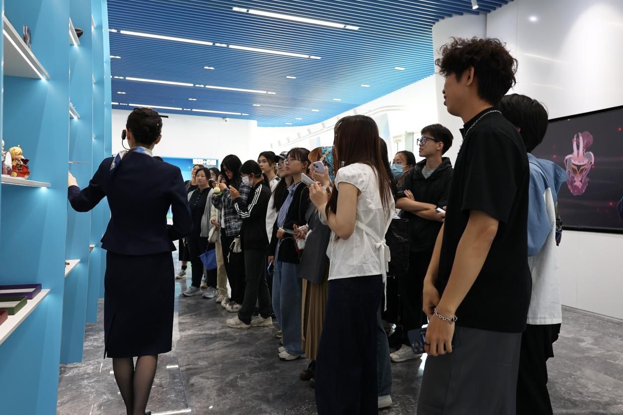 4C5676F2AEC0950CB4E02B10C4A_5A32B85C_23F95