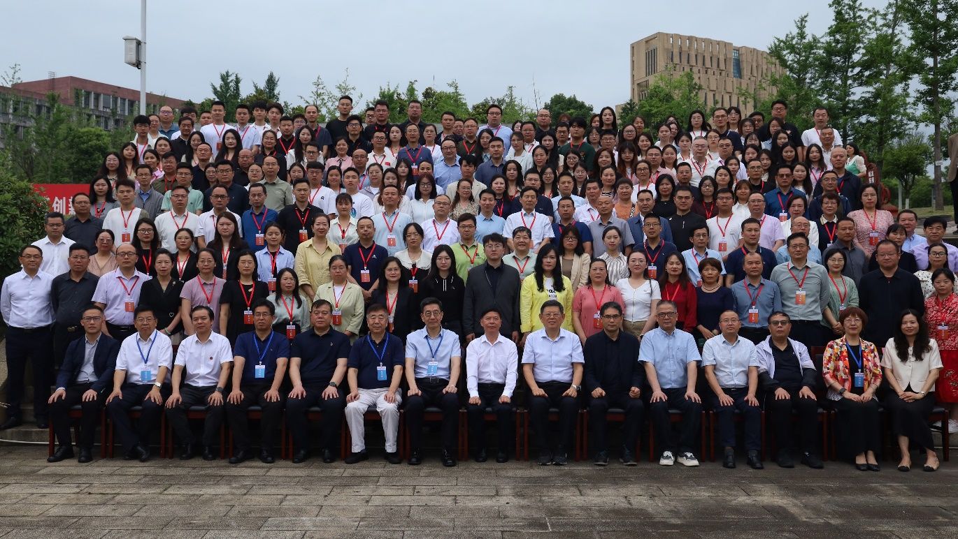 FBF932BC19D91EC1DEF99DFD5E3_C4BA4DD6_4280D