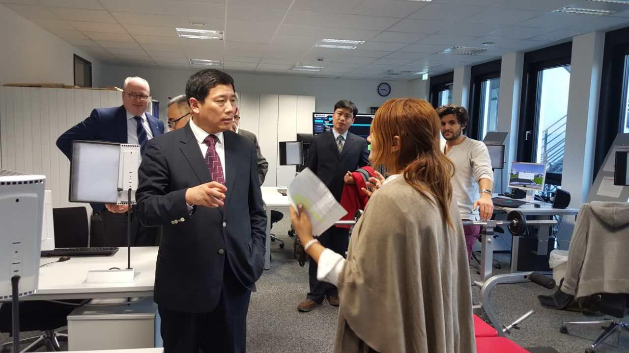 E4DA82BEC4FADA87A79ABE26BD0_2158C66F_17CC9.jpg?e=