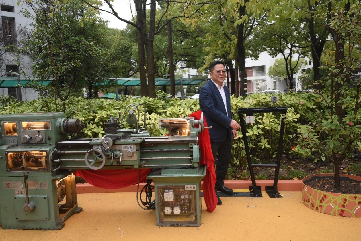 053CF2519A4E2DFC6774DCC1CE7_9283443E_3FCE8