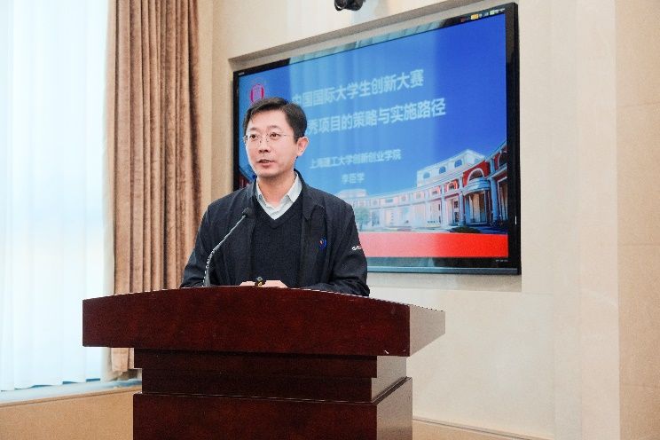 22F51761AF53F9F561555FFAECD_B6E7D875_CF0B